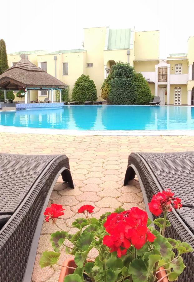 Helena Studio Apartman Сиофок Екстериор снимка